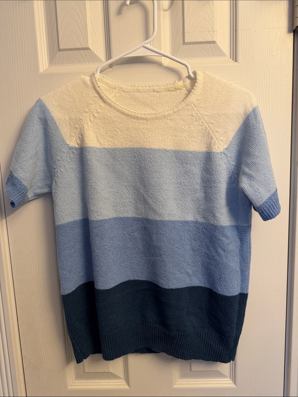 Colorblock Short-Sleeve Sweater - Cream & Blue